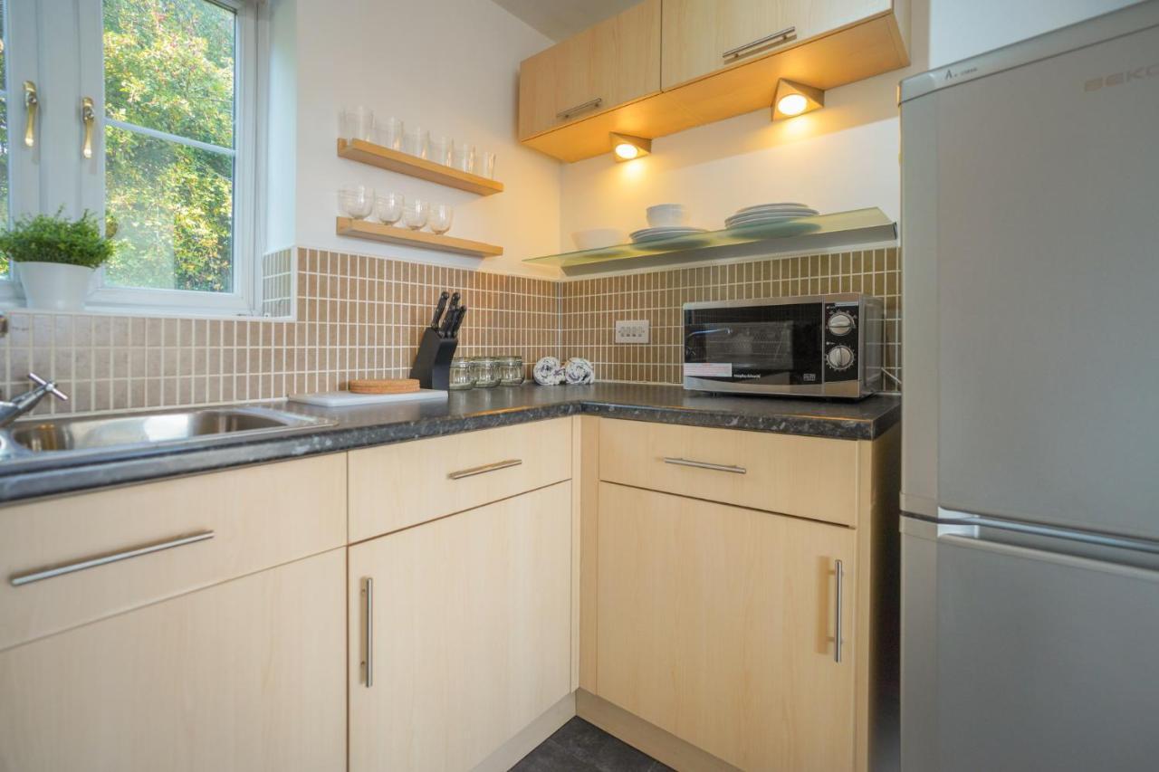 Stylish Apartment With Private Parking Cardiff Luaran gambar