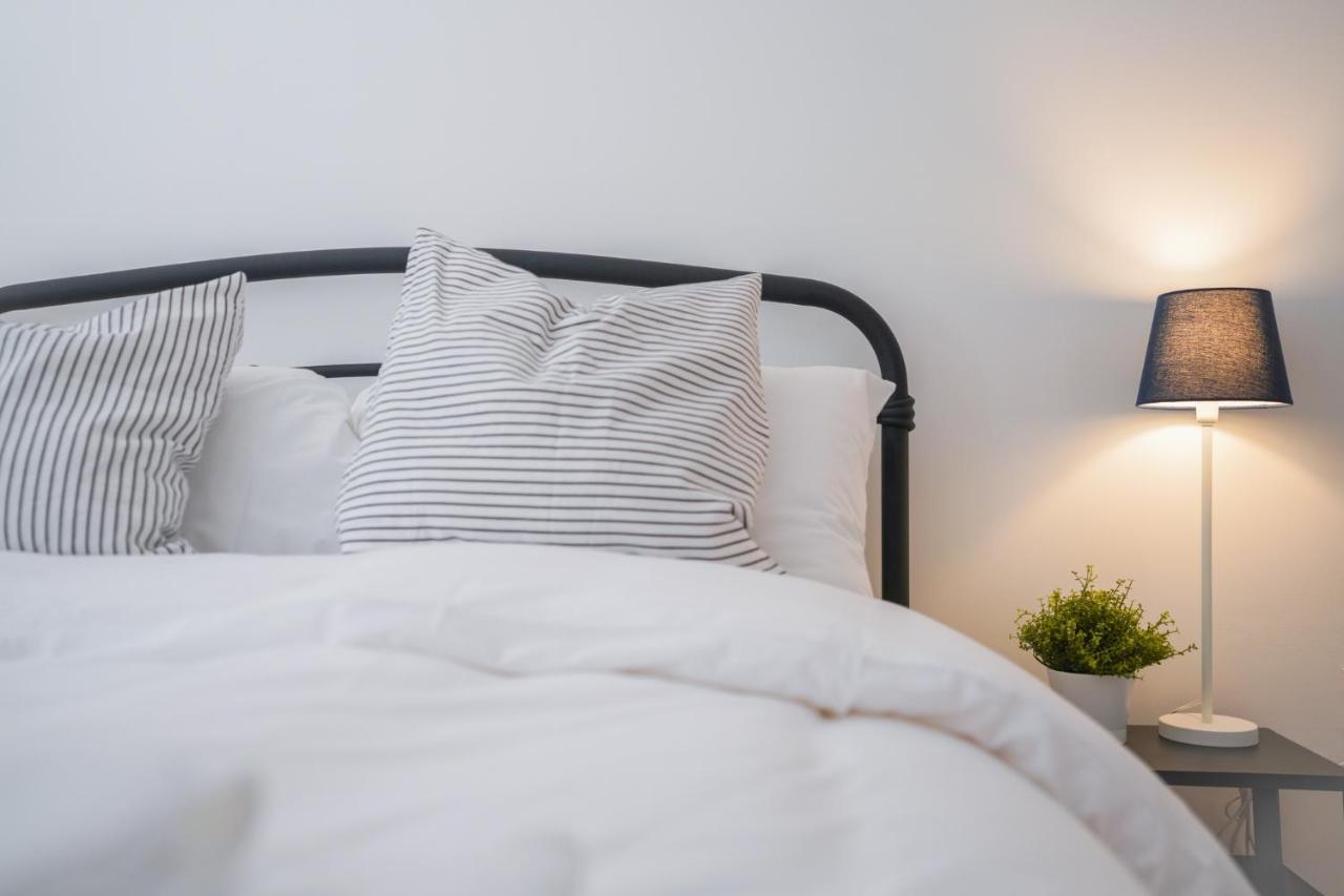 Stylish Apartment With Private Parking Cardiff Luaran gambar