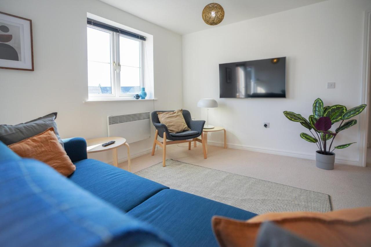 Stylish Apartment With Private Parking Cardiff Luaran gambar
