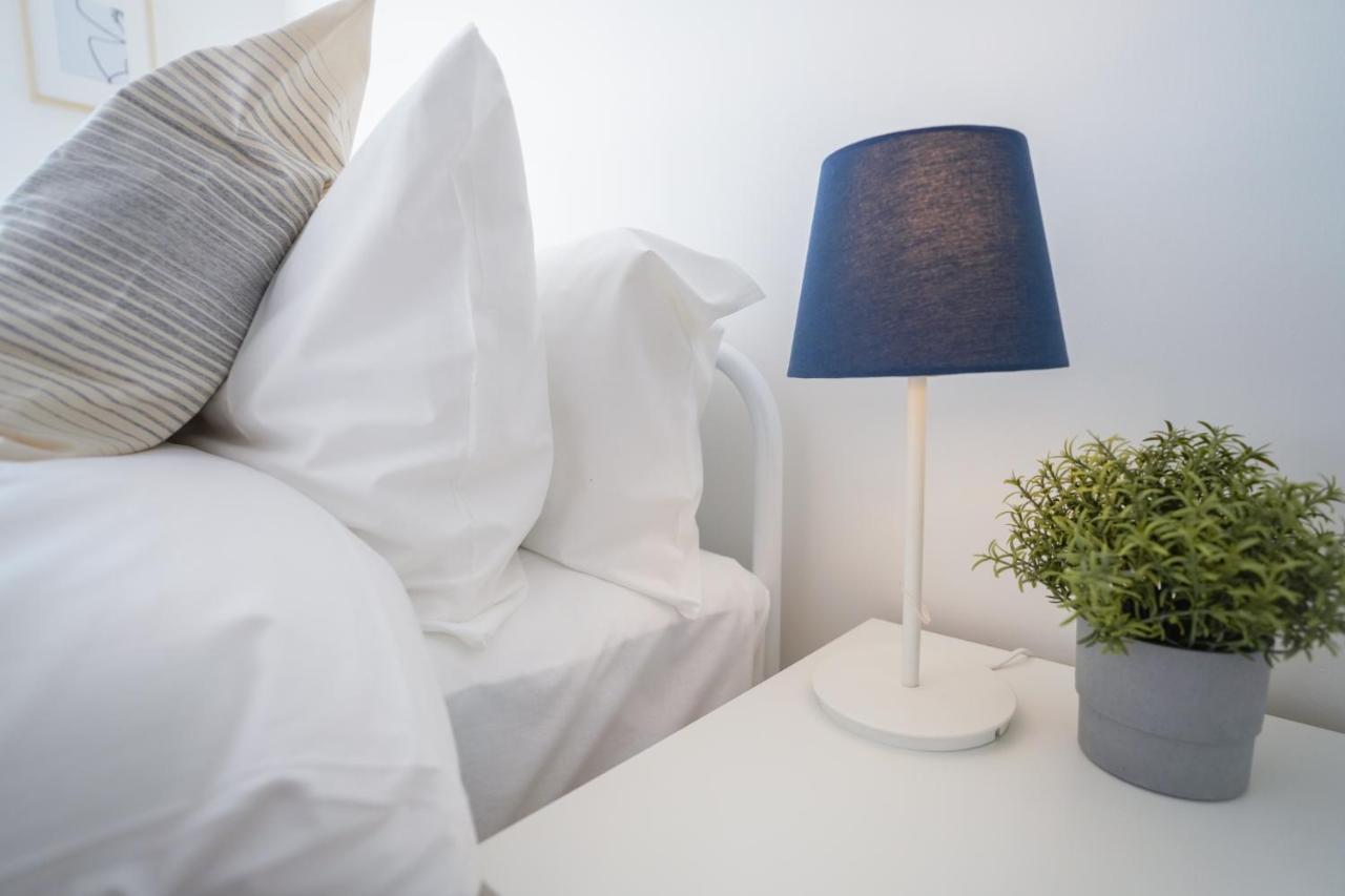 Stylish Apartment With Private Parking Cardiff Luaran gambar